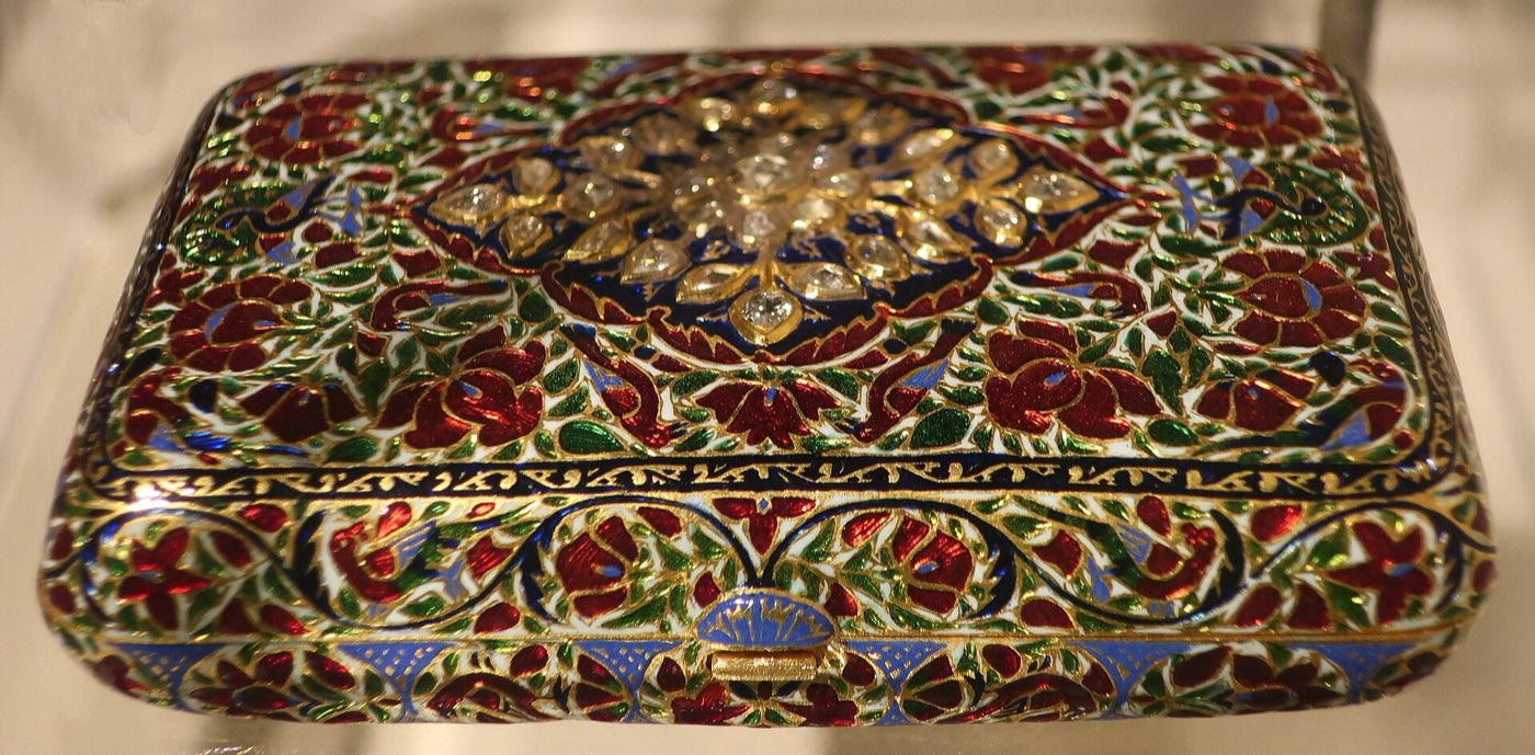 Curated Gifts & Treasured Objects